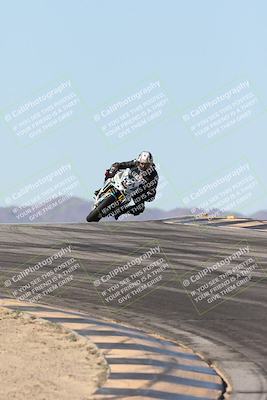 media/Dec-07-2025-CVMA (Sun) [[3e7d2de5dc]]/Race 7-Formula Lightweight Twins Shootout/